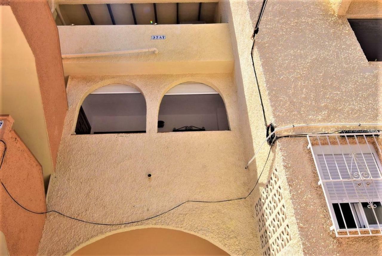 34 Retro Beach House - Alicante Real Estate Torrevieja Luaran gambar